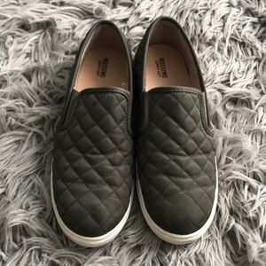 Mossimo slip on shoes size 7 1/2